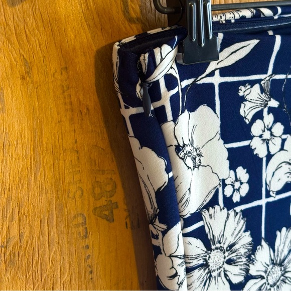 Express Navy Floral Checkered Strapless Bodycon Dress Size 2 - Picture 4 of 6